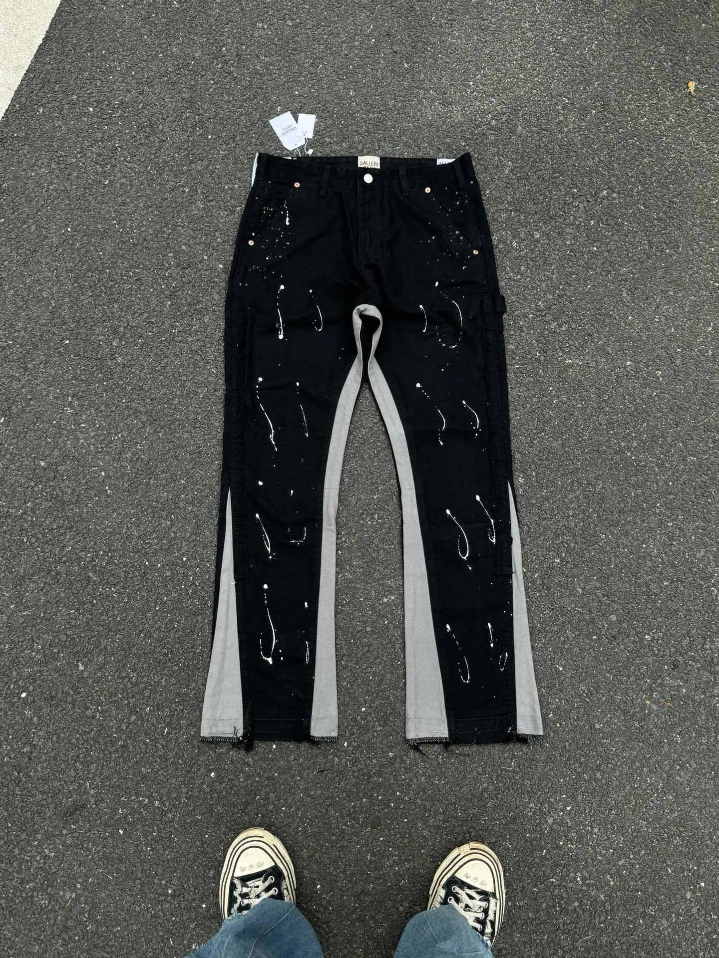 -Size upper body P220#G33 GALLERY DEPT. Spliced ​​washed retro jeans for men and women, high street splash-ink pants, micro-flared casual trousers, trendy couple, same style. Color: black. Size: S-XXL (corresponding to 28-36)